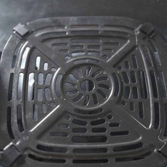 CRISPI Silver Metal Container - Picture 5 of 7